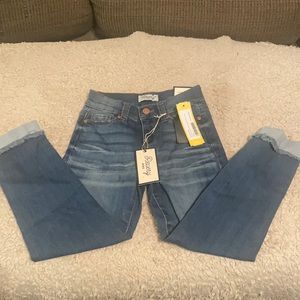 Revery Kids Size 7 Jeans - new with tags/never worn